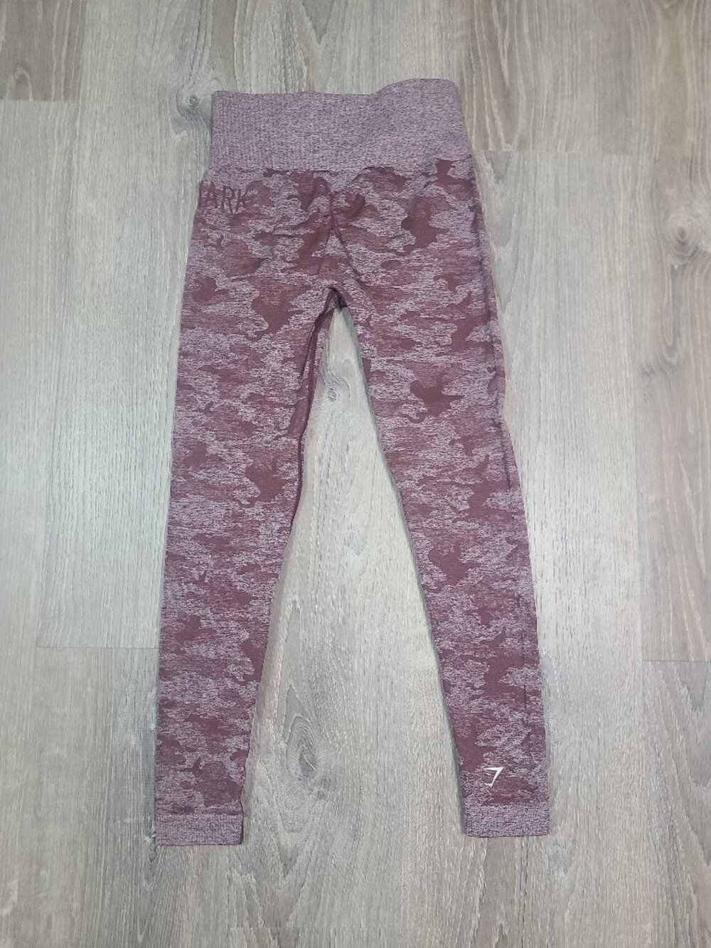 Gymshark Winter Berry Red Adapt Camo Seamless Cropped Leggings - Size Small S